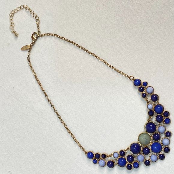 Bib Necklace Cluster Shades of Blue Cabochon Stones Gold Tone Chain - Picture 2 of 11